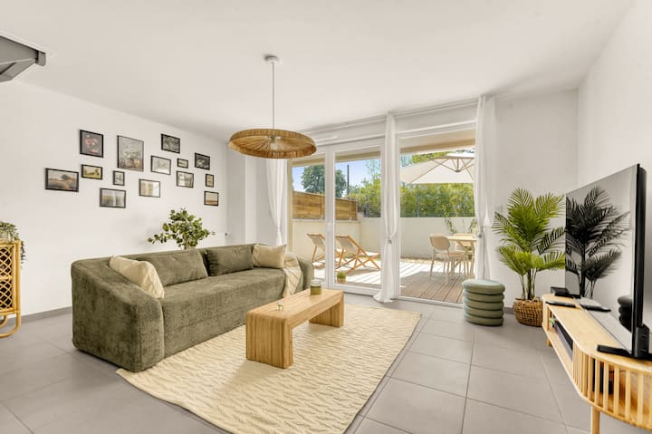 Villa moderne à Muret • Spa & terrasse privée