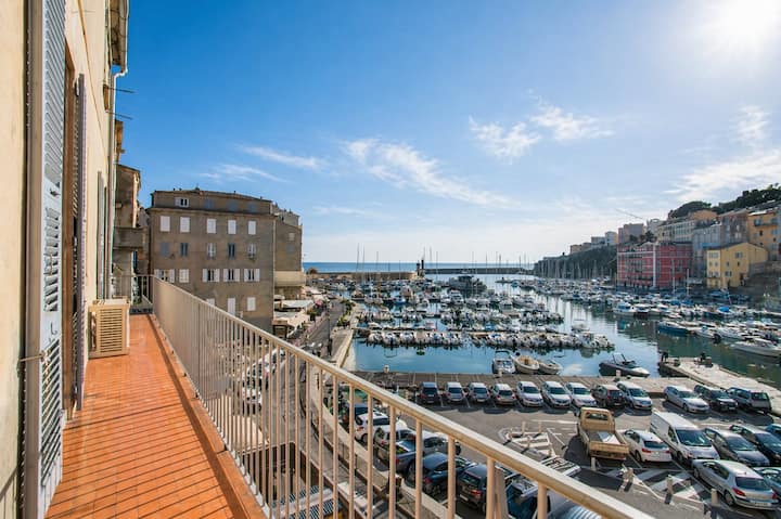 Vieux-Port, vue époustouflante + grand appartement