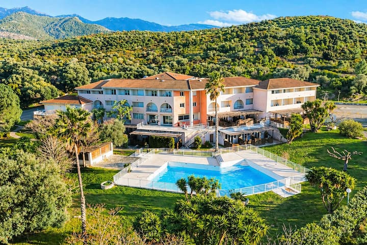 Studio avec Piscine & Terrasse Vue mer & Citadelle